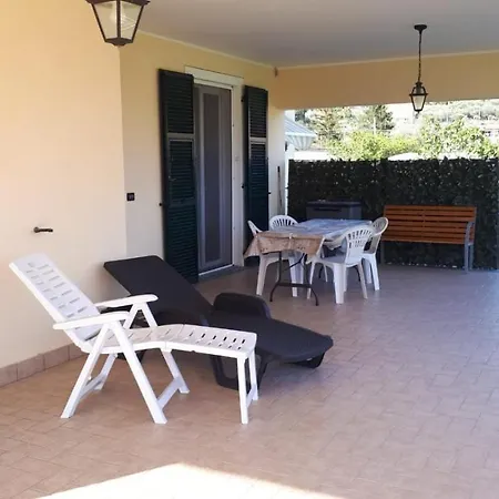 Strada Pian Grande 19 By Tempovacanza * Molino Nuovo (Savona)